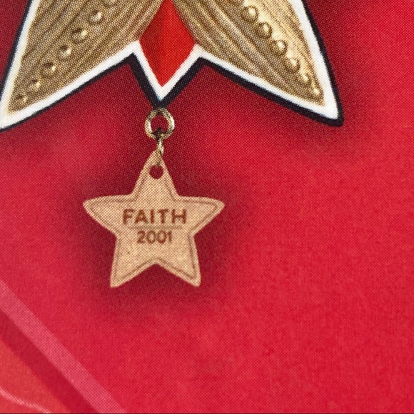 2001 Hallmark Keepsake Ornaments - Picture 4 of 10